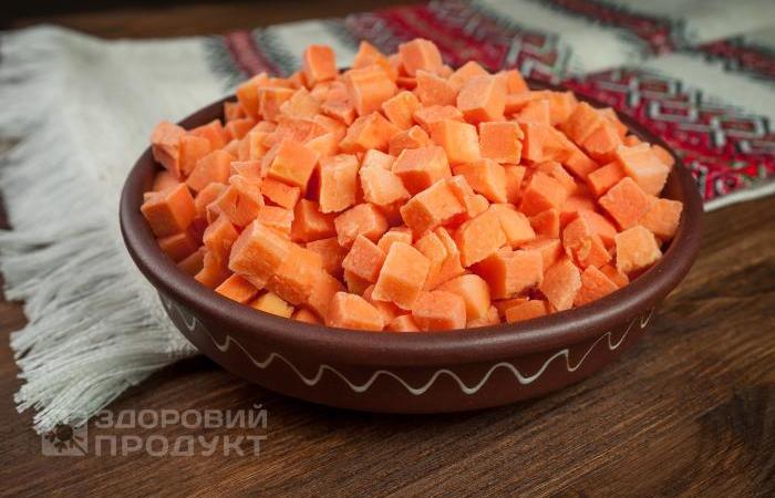 Замороженная морковь кубиком