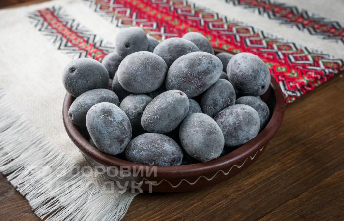 Frozen plum (whole), Ukraine
