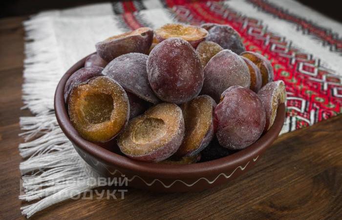 Frozen plums (halves), Ukraine